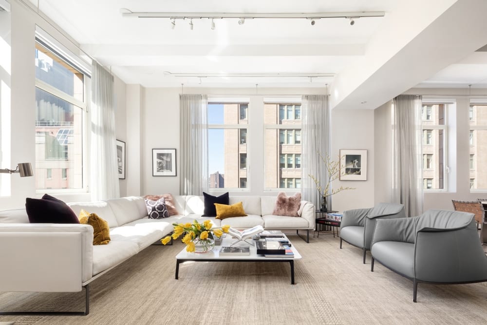 Living with Art, Living Room 34