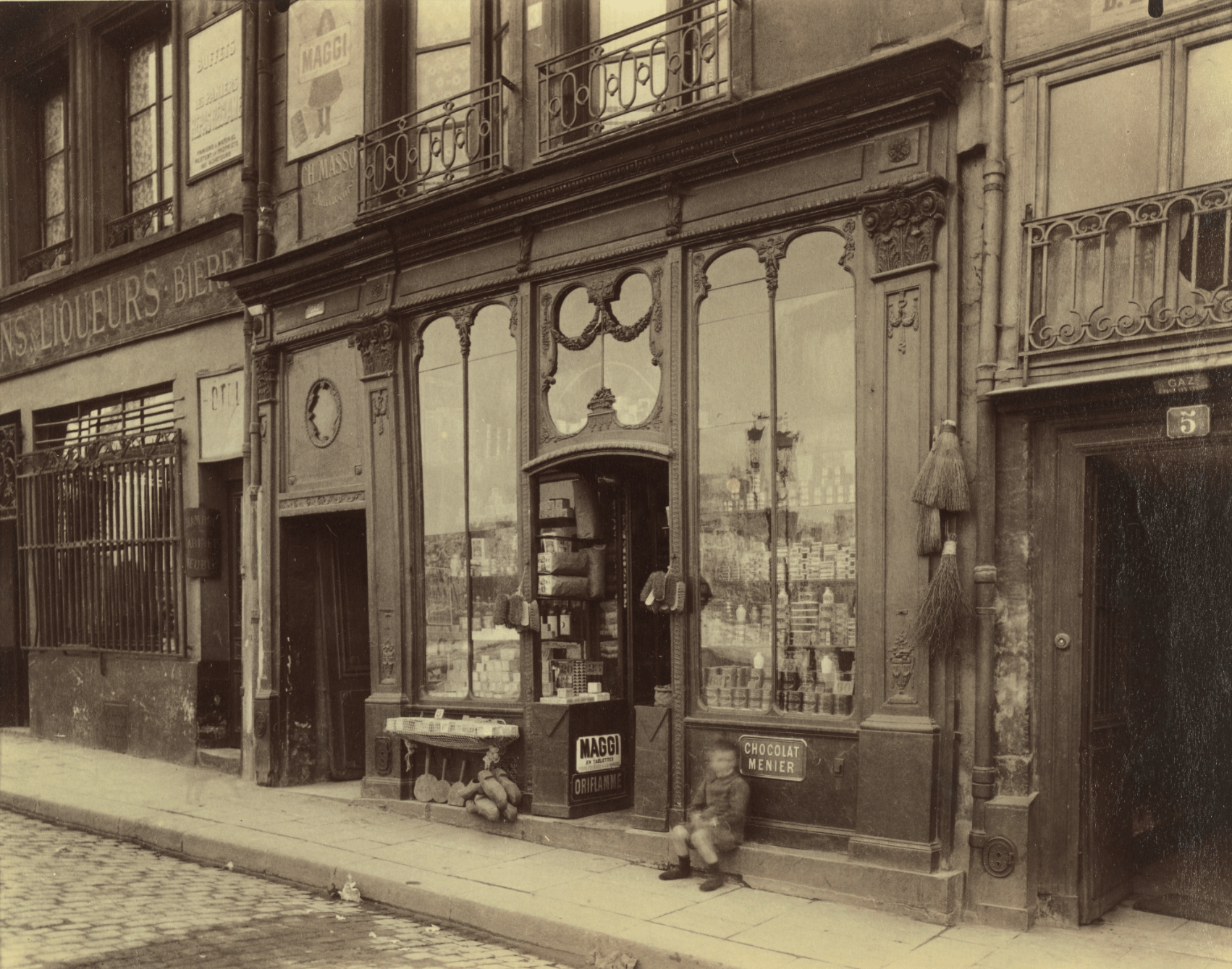 Eugène Atget | Holden Luntz Gallery