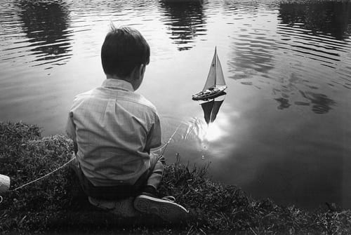 Bruce Roberts, Untitled (boy with sailboat)