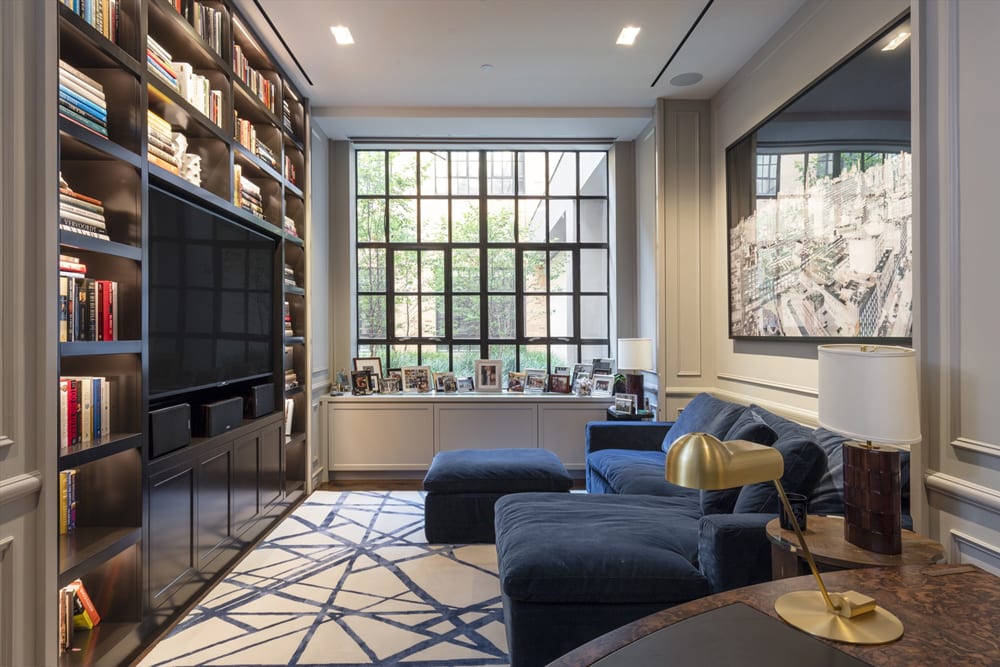 Living with Art, Living Room 30