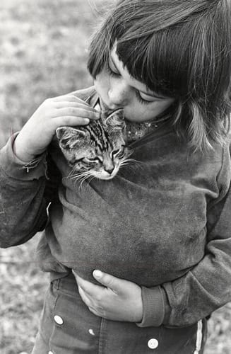 Katrina Thomas, Untitled (girl with kitten)