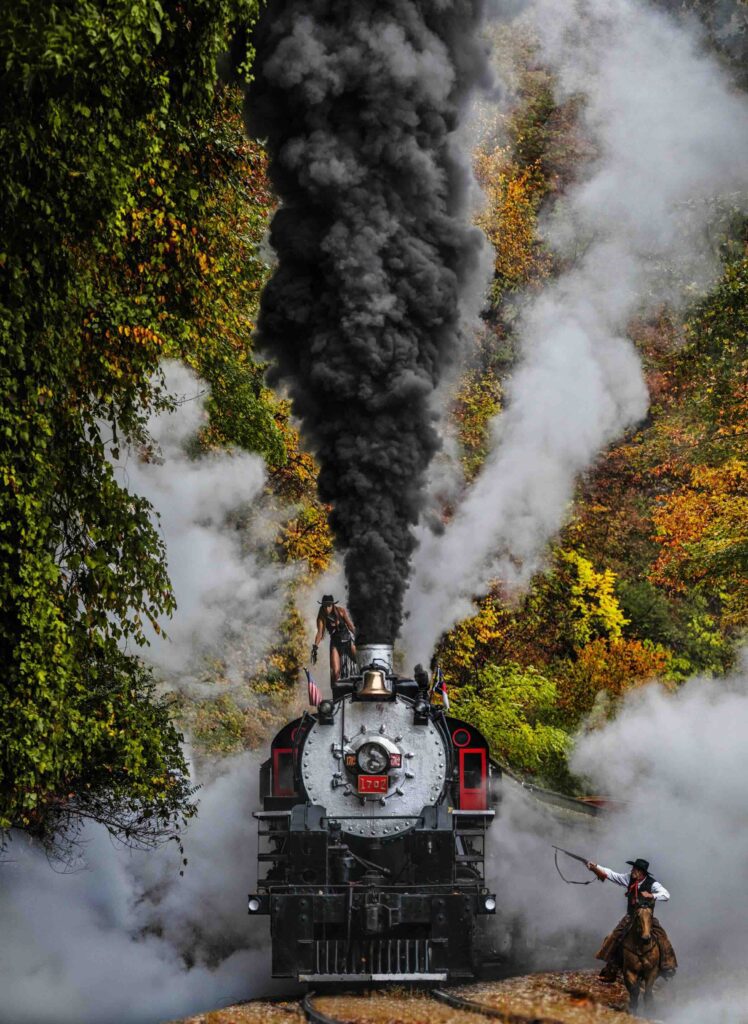 David Yarrow, The Fall (Colour), 2025, Archival Pigment Photograph