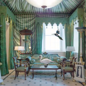 Karen Knorr, The Lady in Waiting, Royal Entrance