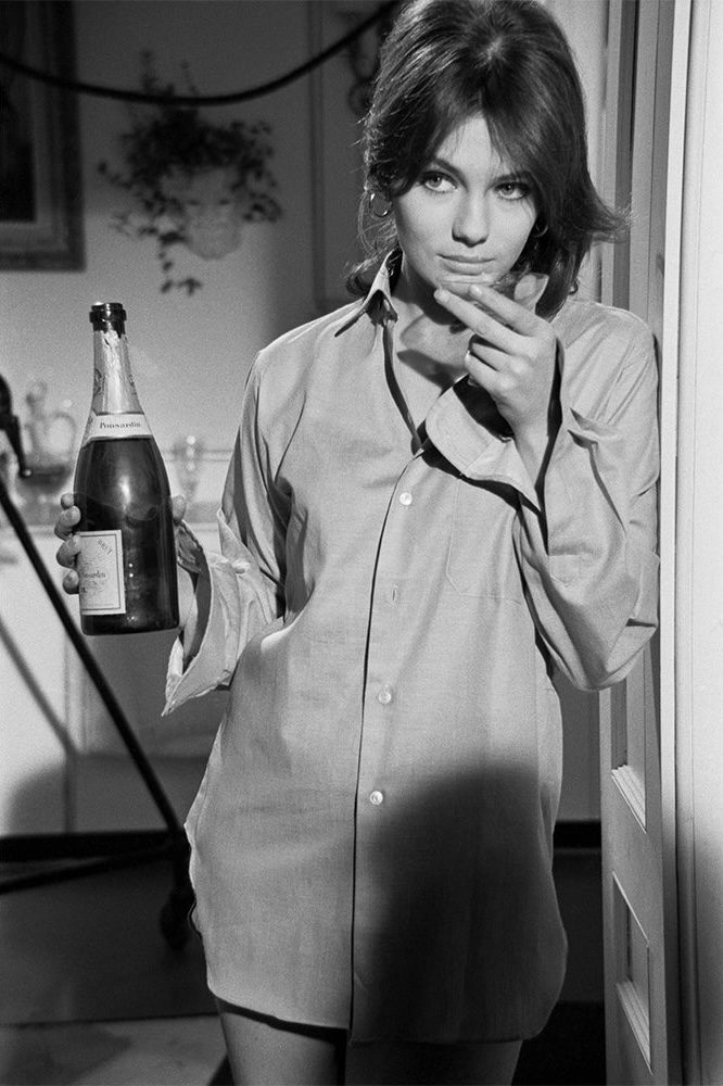 Terry O'Neill, Jacqueline Bisset drinking champagne, 1967, Silver gelatin photograph