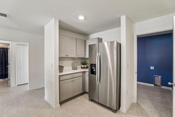 The Stainless Steel Appliances of the Sylvester from the Value Collection