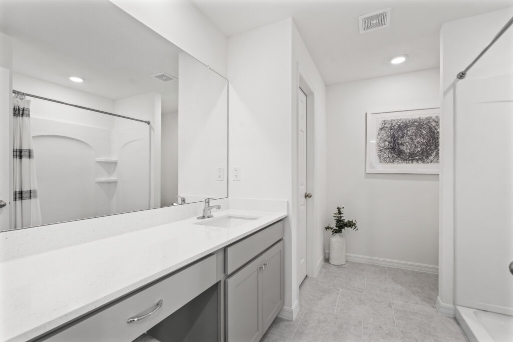 The Owner's Bath in the Sylvester Floorplan from the Value Collection