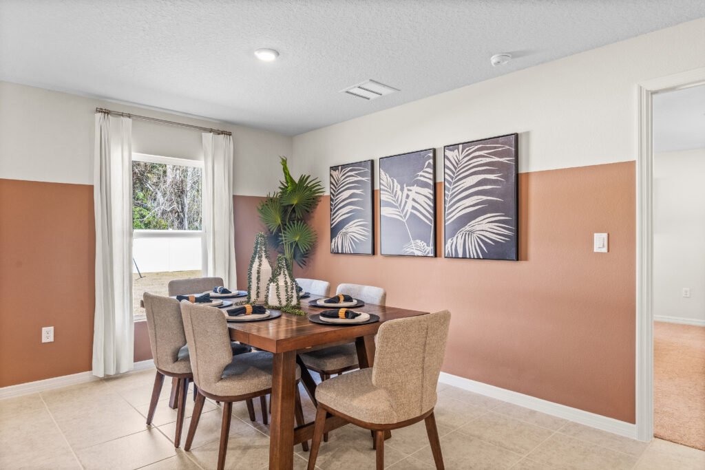 The Dining Area of the Majestic Floorplan from the Value Collection