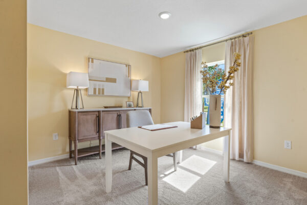 Richmond Cove King Model Front Office