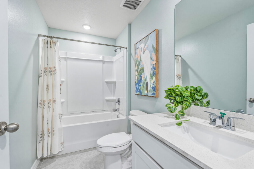 The Guest Bath in the King Floorplan from the Value Collection