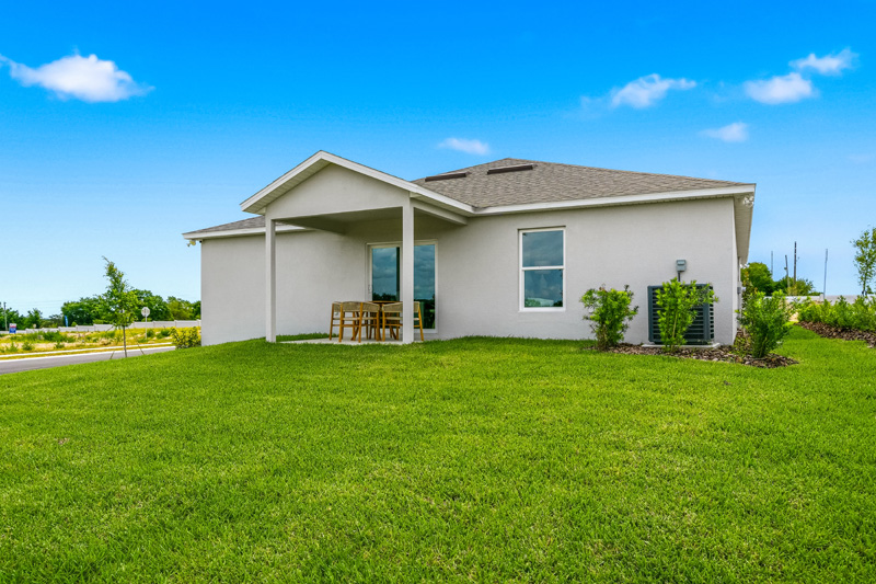 Citrus Ridge Model Home in Lake Wales by Holiday Builders