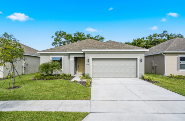 The Dania Floorplan by Holiday Builders