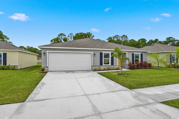 The Royal 4-BR Floorplan by Holiday Builders