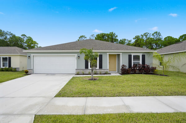 The Royal 4-BR Floorplan by Holiday Builders