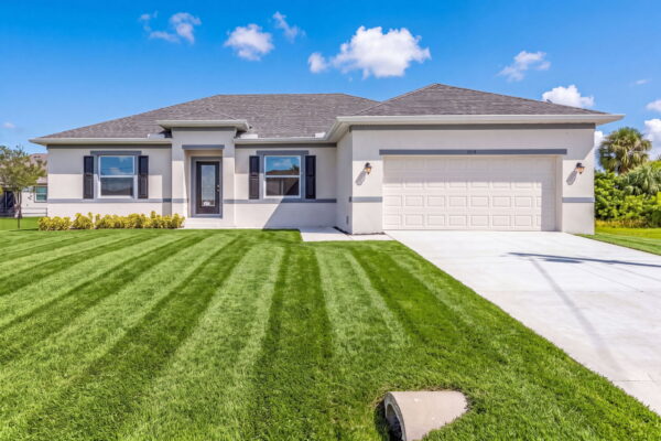 Siesta Floorplan by Holiday Builders