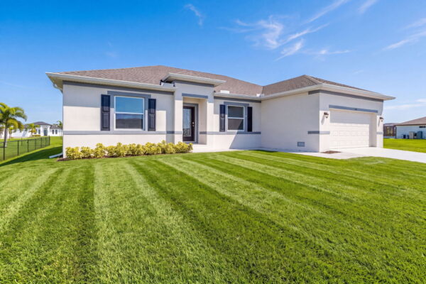 Siesta Floorplan by Holiday Builders