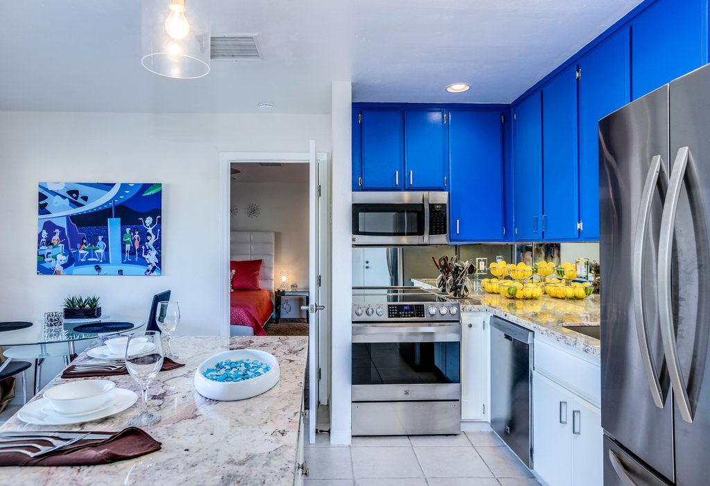 *Biarritz Downtown Condo. Pool., Spa, Tennis, Mountain Views* photo 5