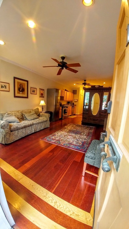 Large Studio | Street Like a Movie Set | Charming Getaway | Patio | Robert DeNiro Has Sat In His Directors Chair in Front Yard photo 5
