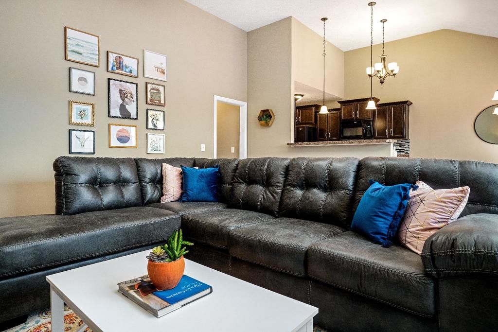 1827 Camelot ♚King Bed-Centrally Located-Sleeps 7 photo 5