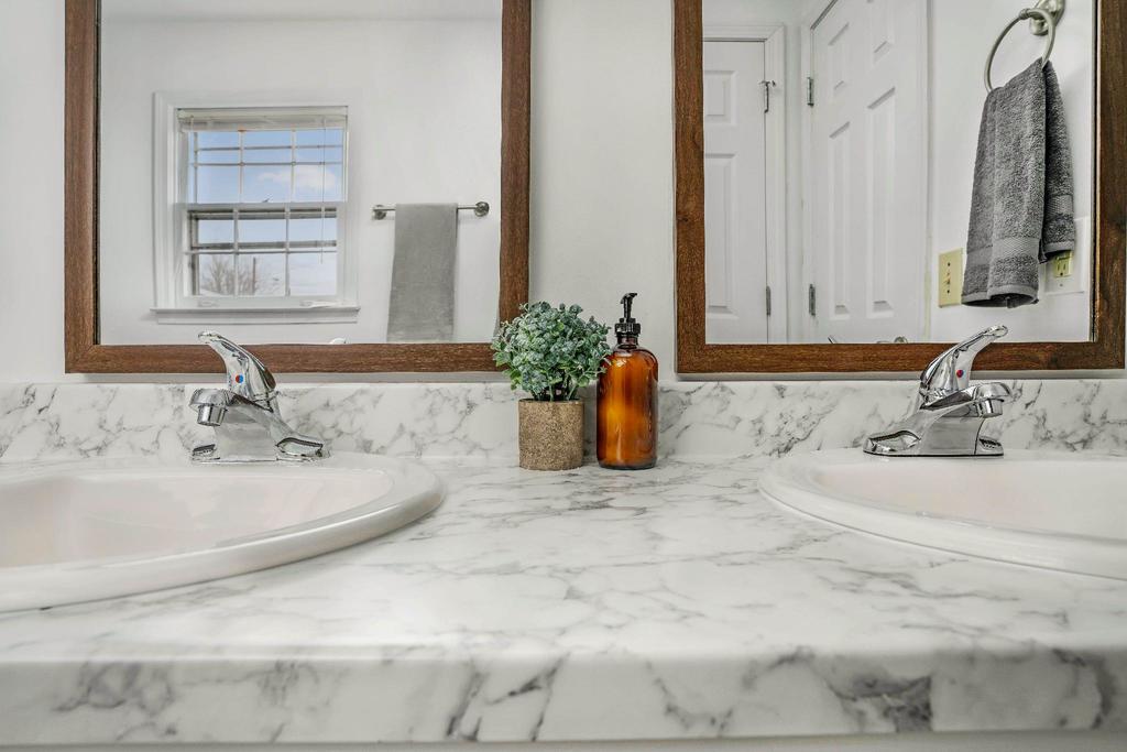 426 Newman Corner Lot| King Bed |Sleeps 7 photo 4