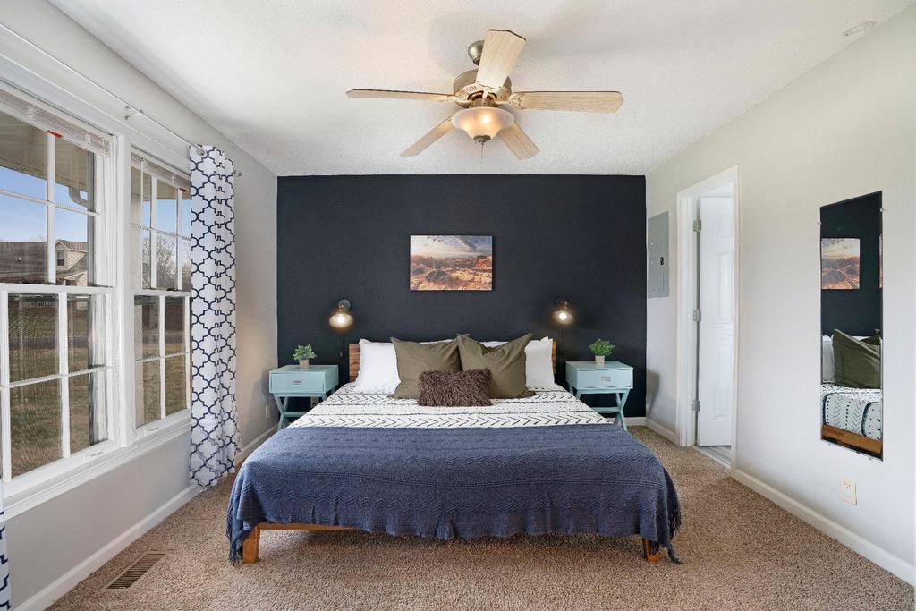 426 Newman Corner Lot| King Bed |Sleeps 7 photo 2
