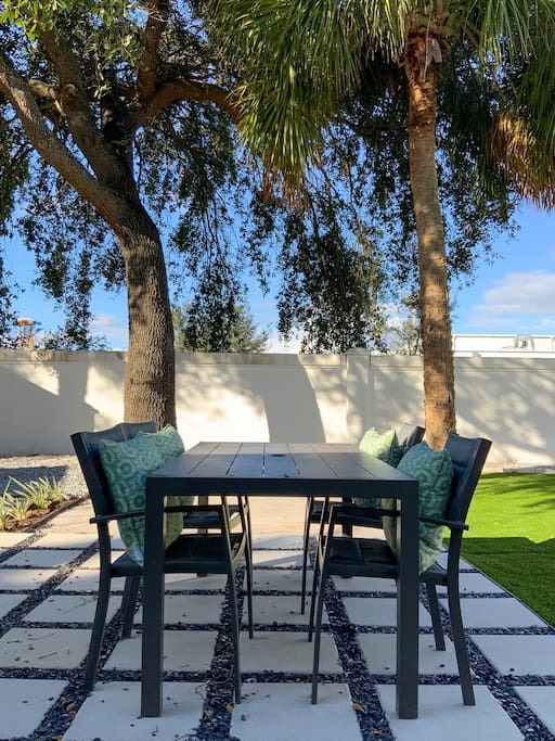 Charming home Near TPA and  Bucs stadium ! photo 3