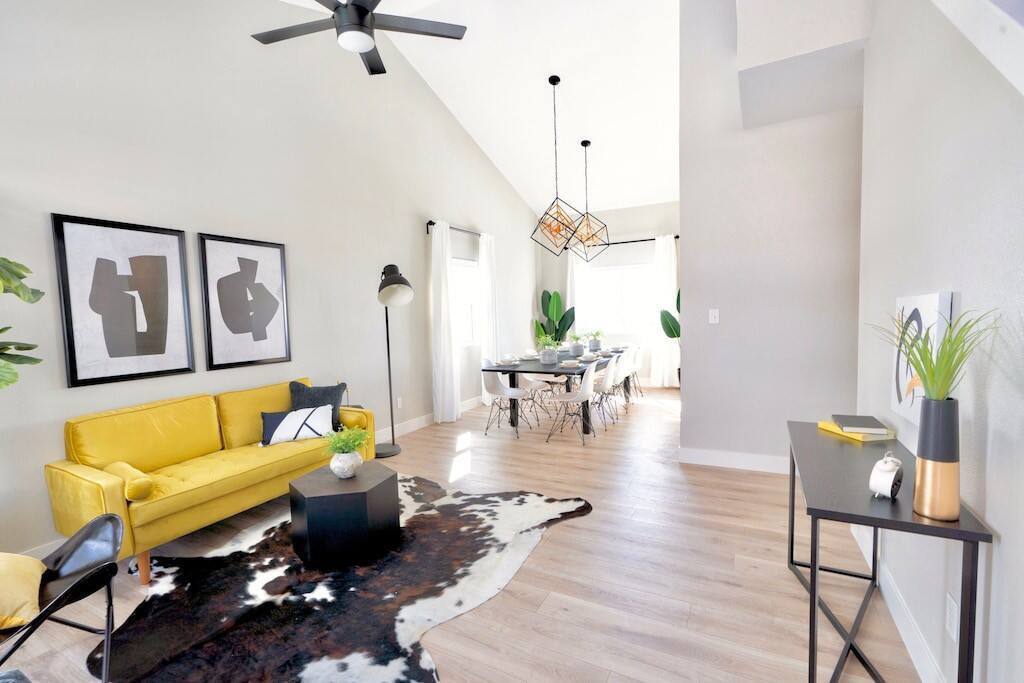 Park Place · Modern Luxury Home With a view and a hot tub photo 4
