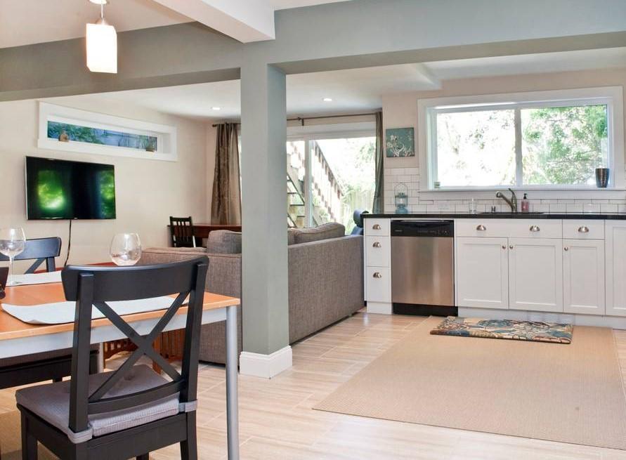 Private, Newly-Renovated 1-Br Apt photo 3