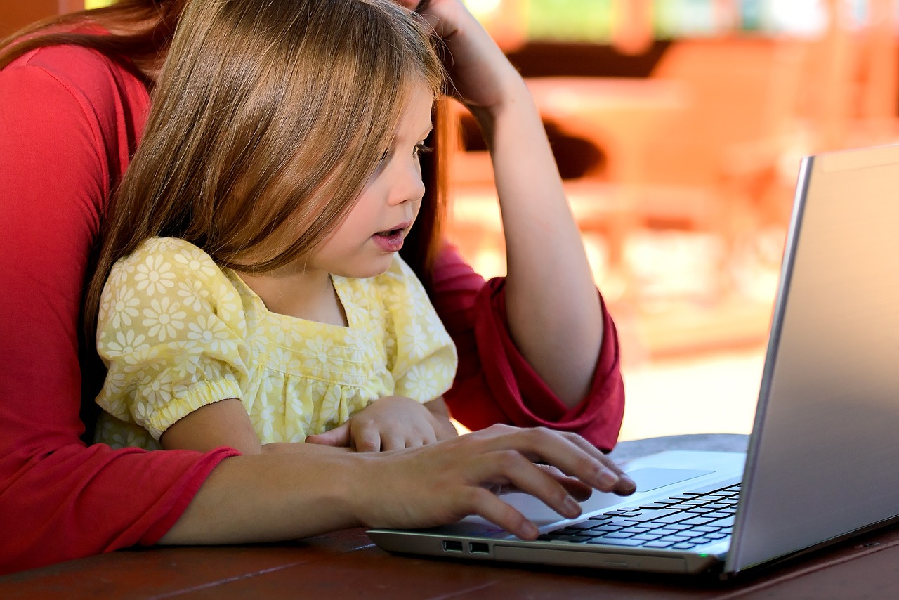 Writing for an Authentic Audience: Tips to getting parents involved with your class blogs Writing for an Authentic Audience: Tips to getting parents involved with your class blogs