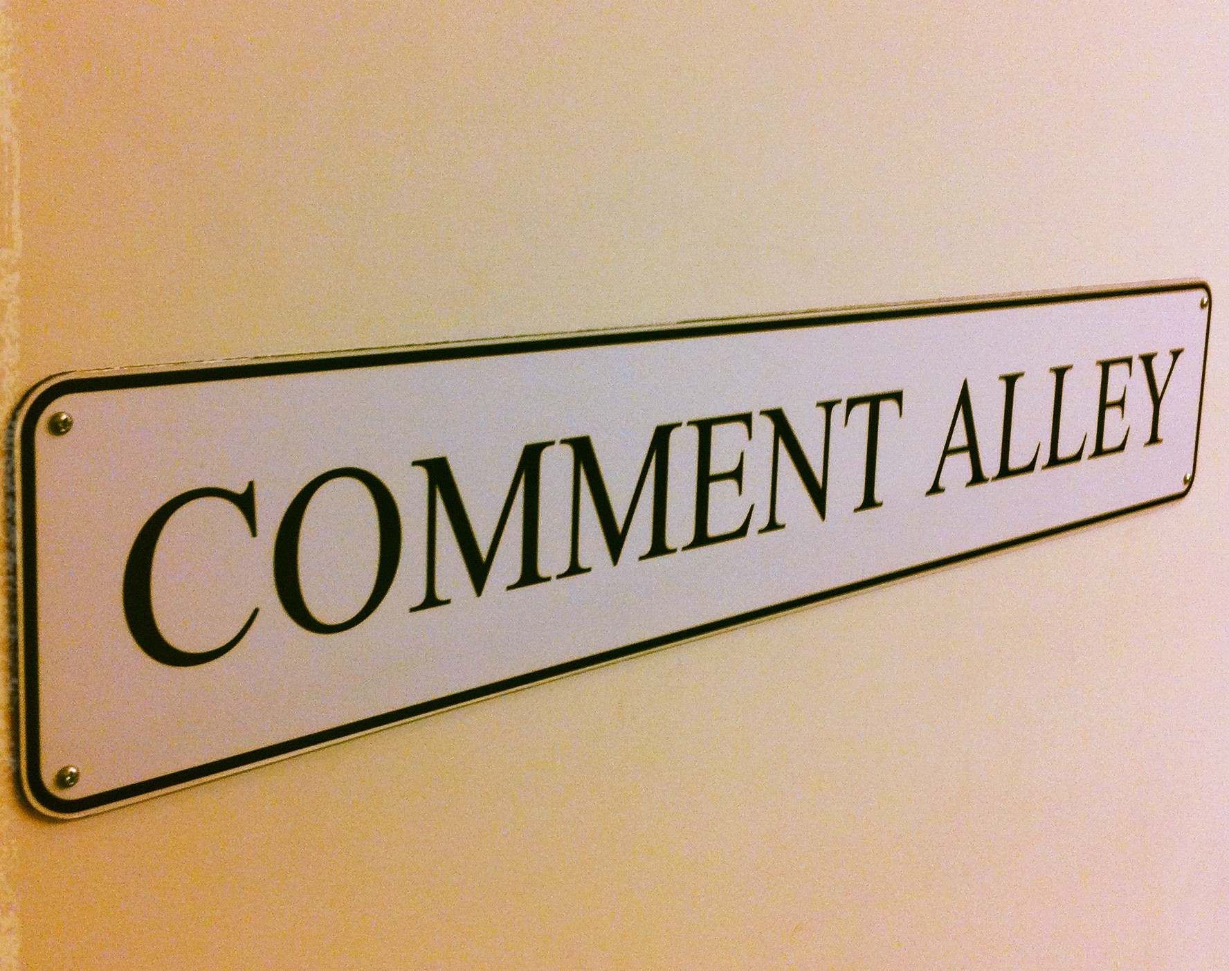 Creating Constructive Commenters Creating Constructive Commenters