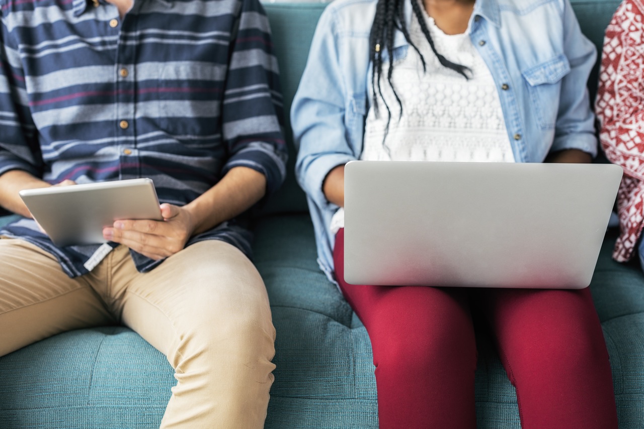 Blogging with students in a secondary school setting: Adjusting a vision to allow transformation Blogging with students in a secondary school setting: Adjusting a vision to allow transformation