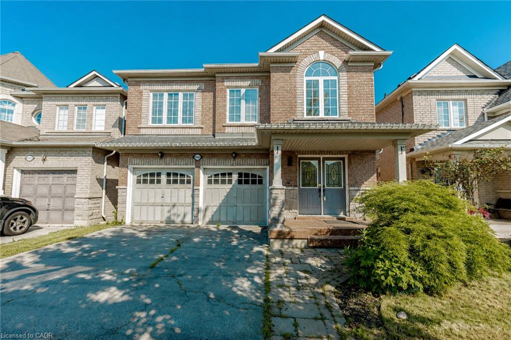 2452 Pathfinder Drive, Burlington
