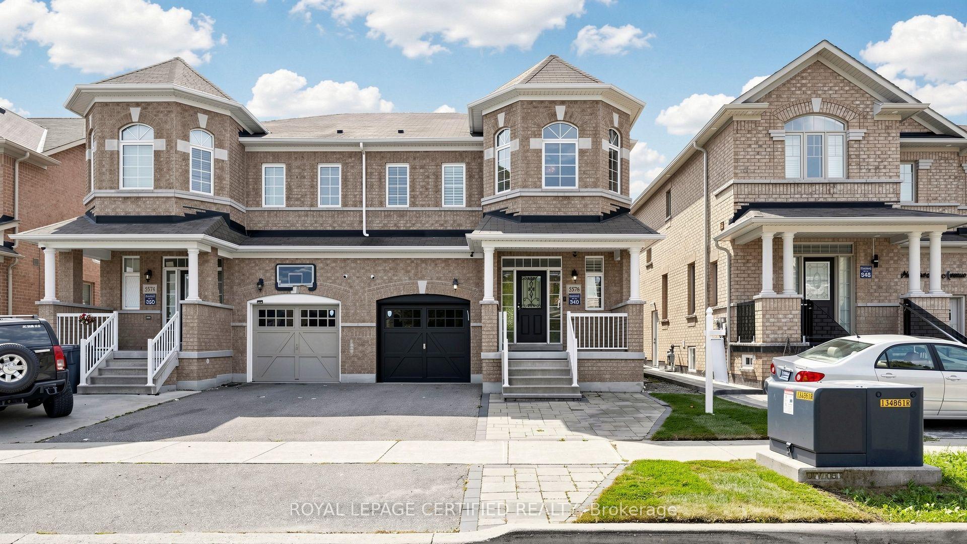 5576 Meadowcrest Avenue, Mississauga