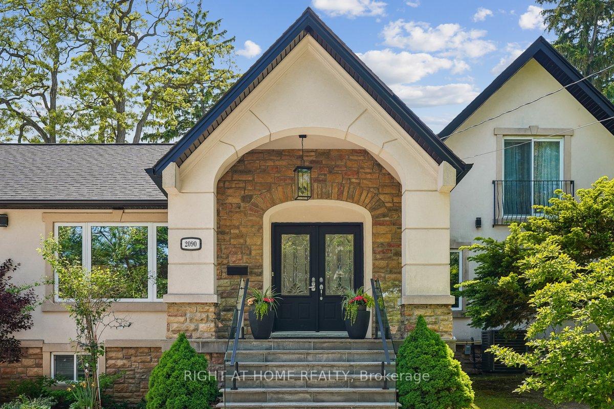 2090 Stonehouse Crescent, Mississauga