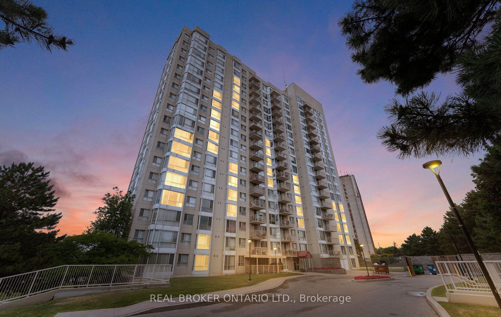 1809-3077 Weston Road — Main View
