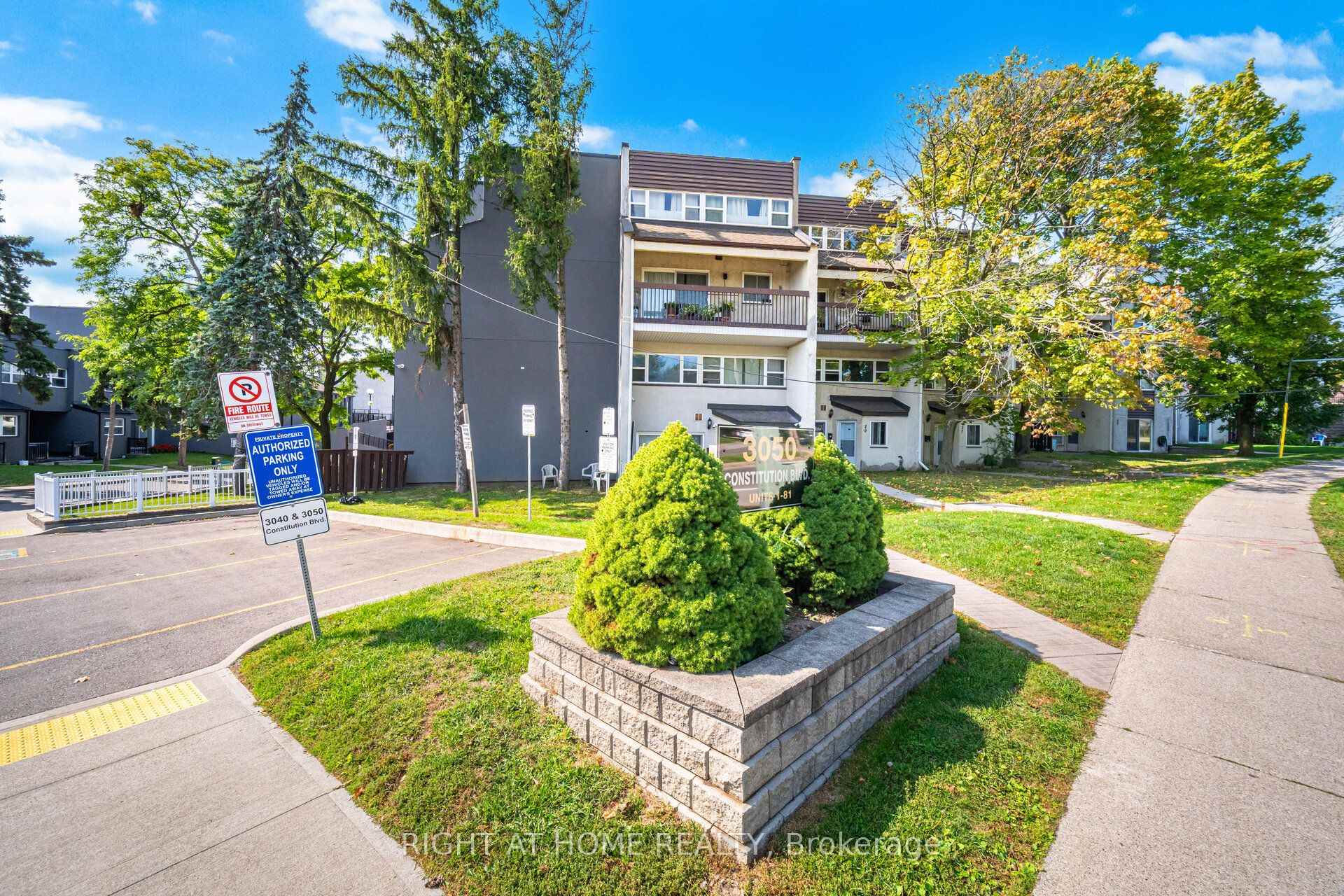 79-3050 Constitution Boulevard, Mississauga