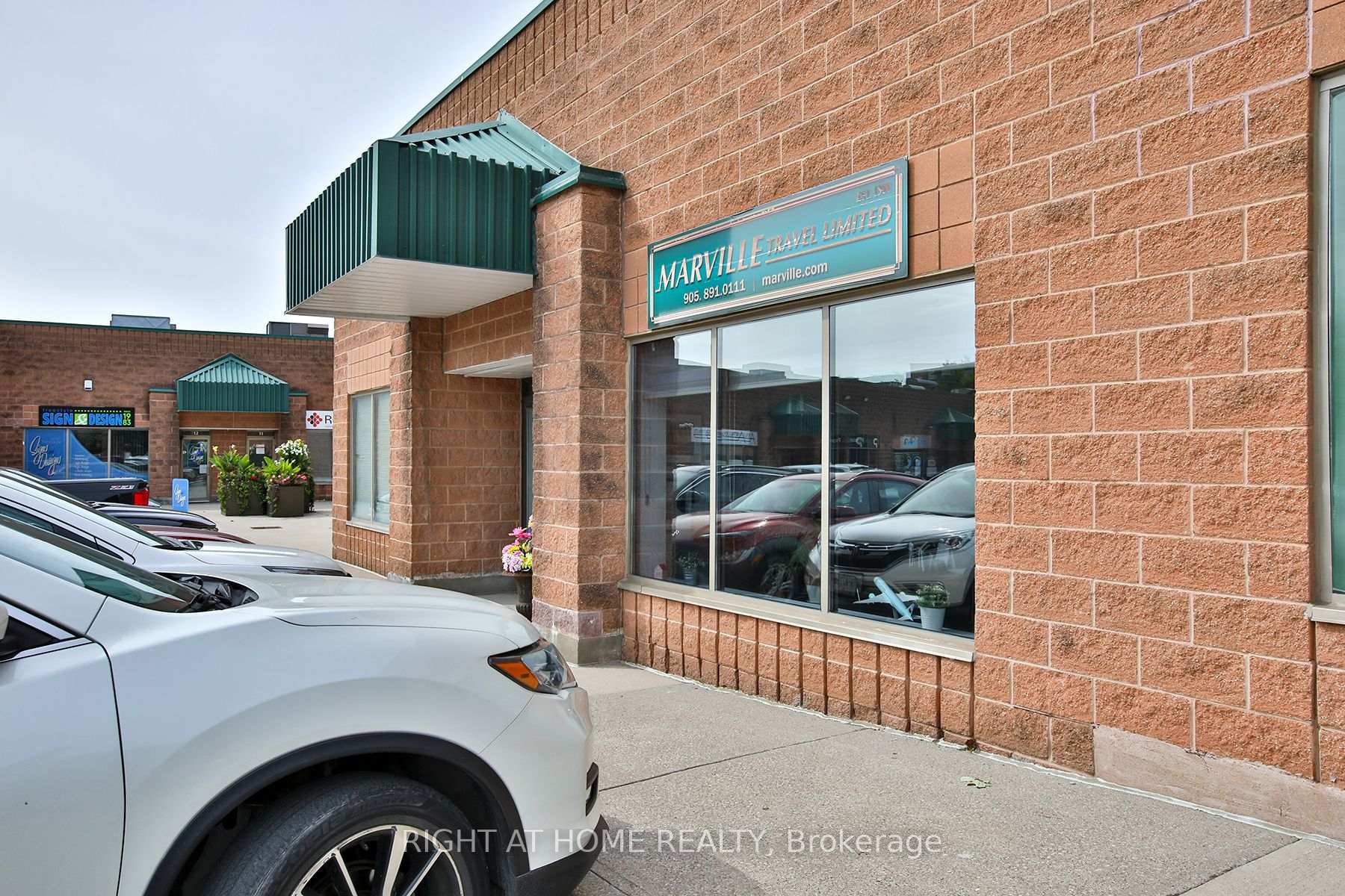 7-360 Revus Avenue, Mississauga