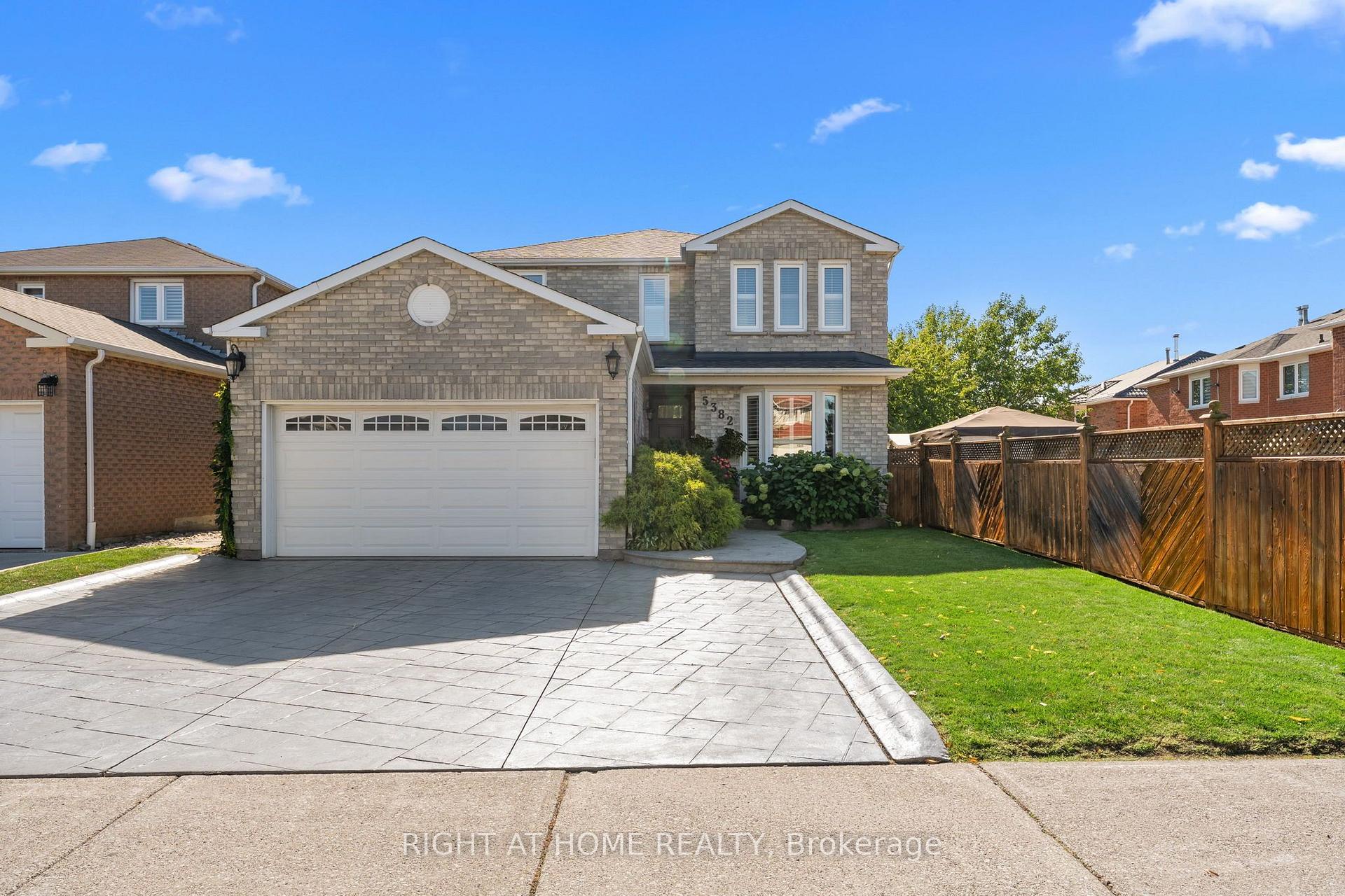 5382 Huntingfield Drive, Mississauga