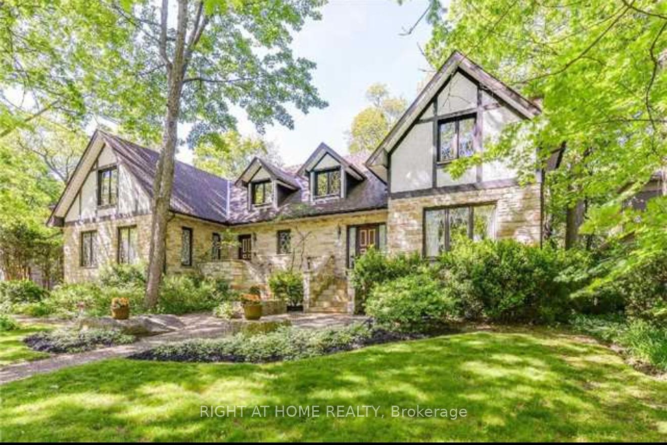 2123 Gordon Drive, Mississauga