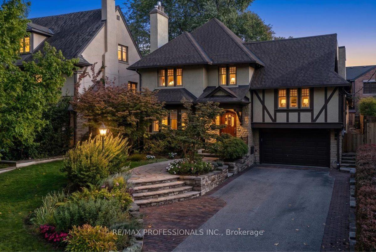 17 King Georges Road, Toronto