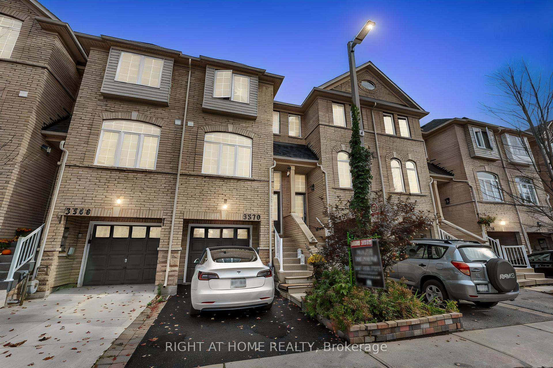 3370 Redpath Circle, Mississauga