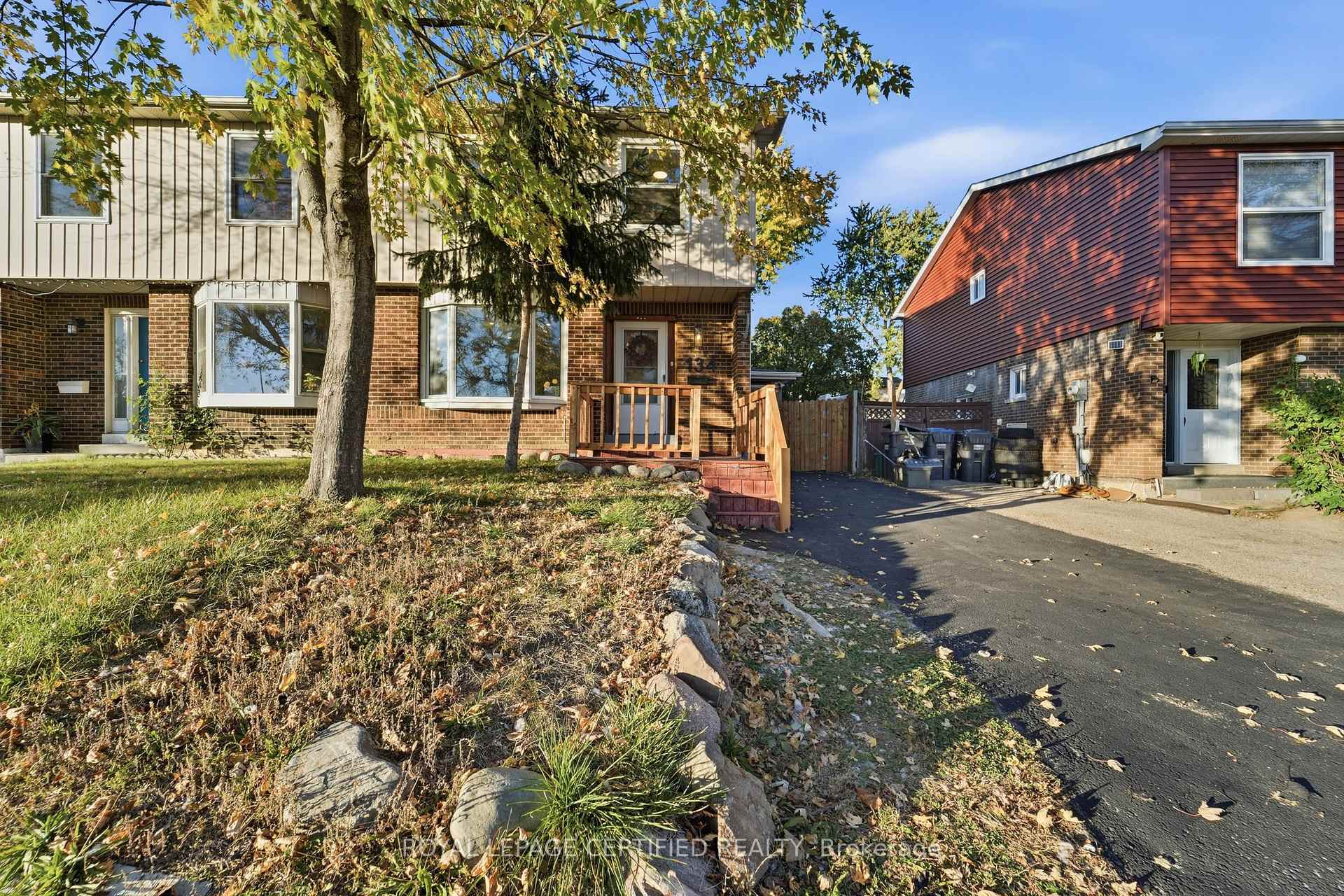 134 Hansen Road N, Brampton