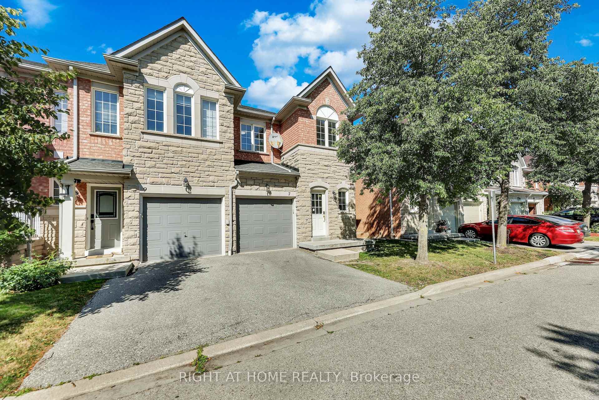 7-5260 Mcfarren Boulevard, Mississauga