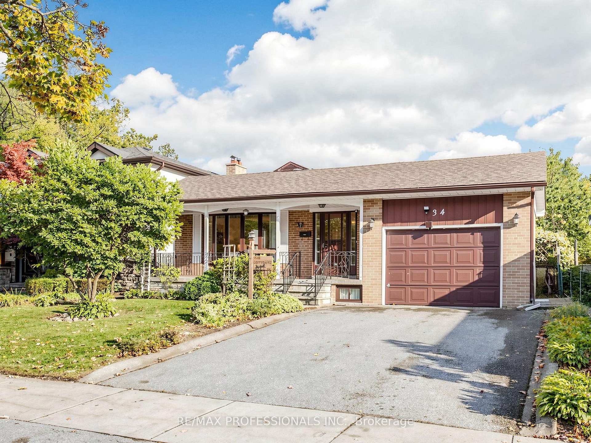 34 Crestridge Heights Road, Toronto