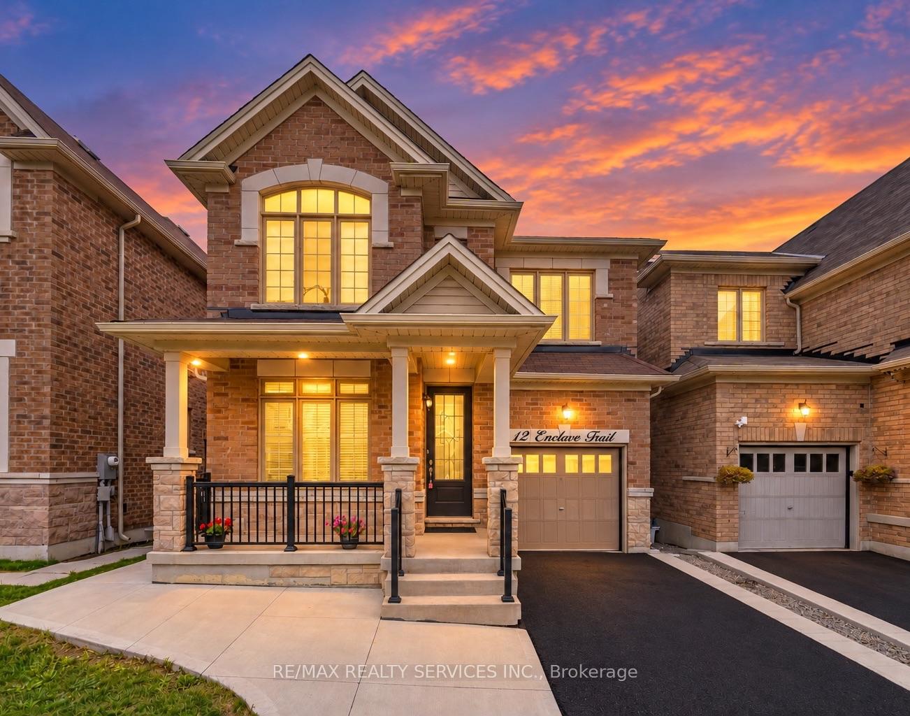 12 Enclave Trail, Brampton