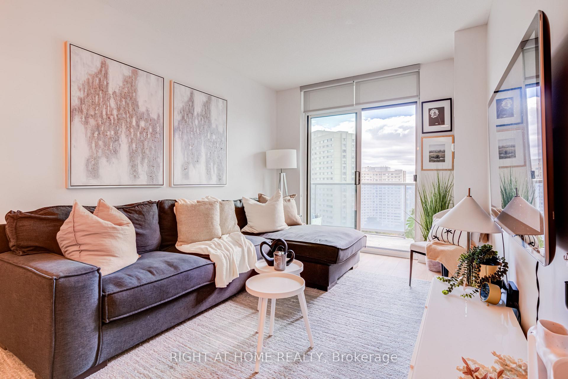 1405-70 Absolute Avenue, Mississauga