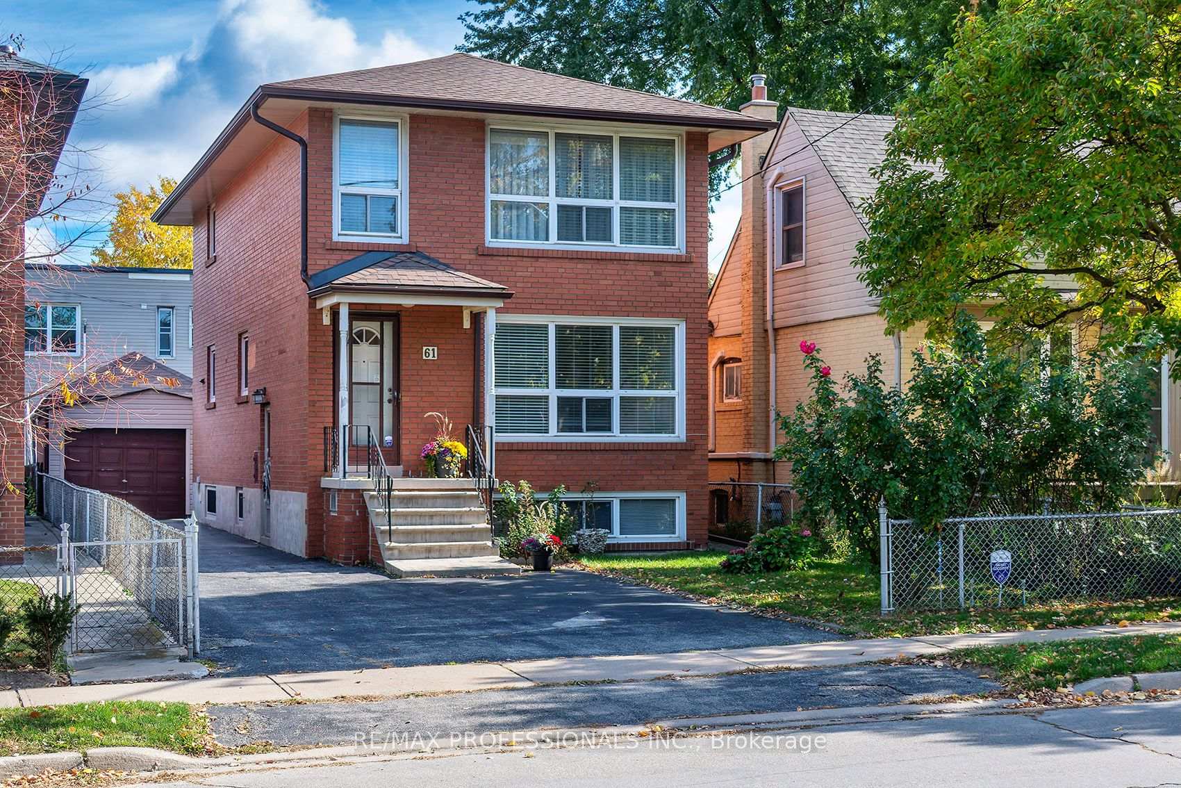 61 Rosemeade Avenue, Toronto