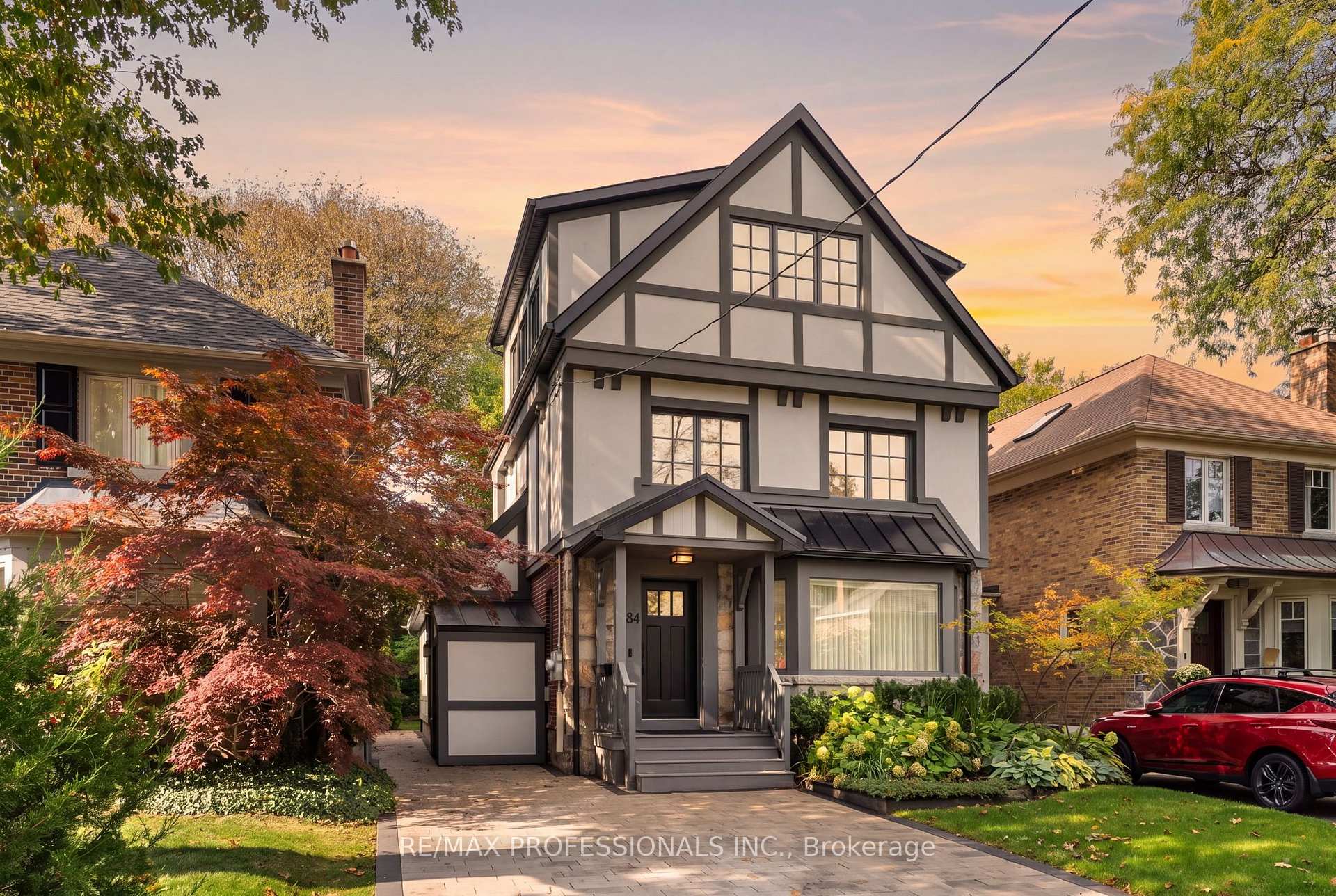 84 Humbervale Boulevard, Toronto