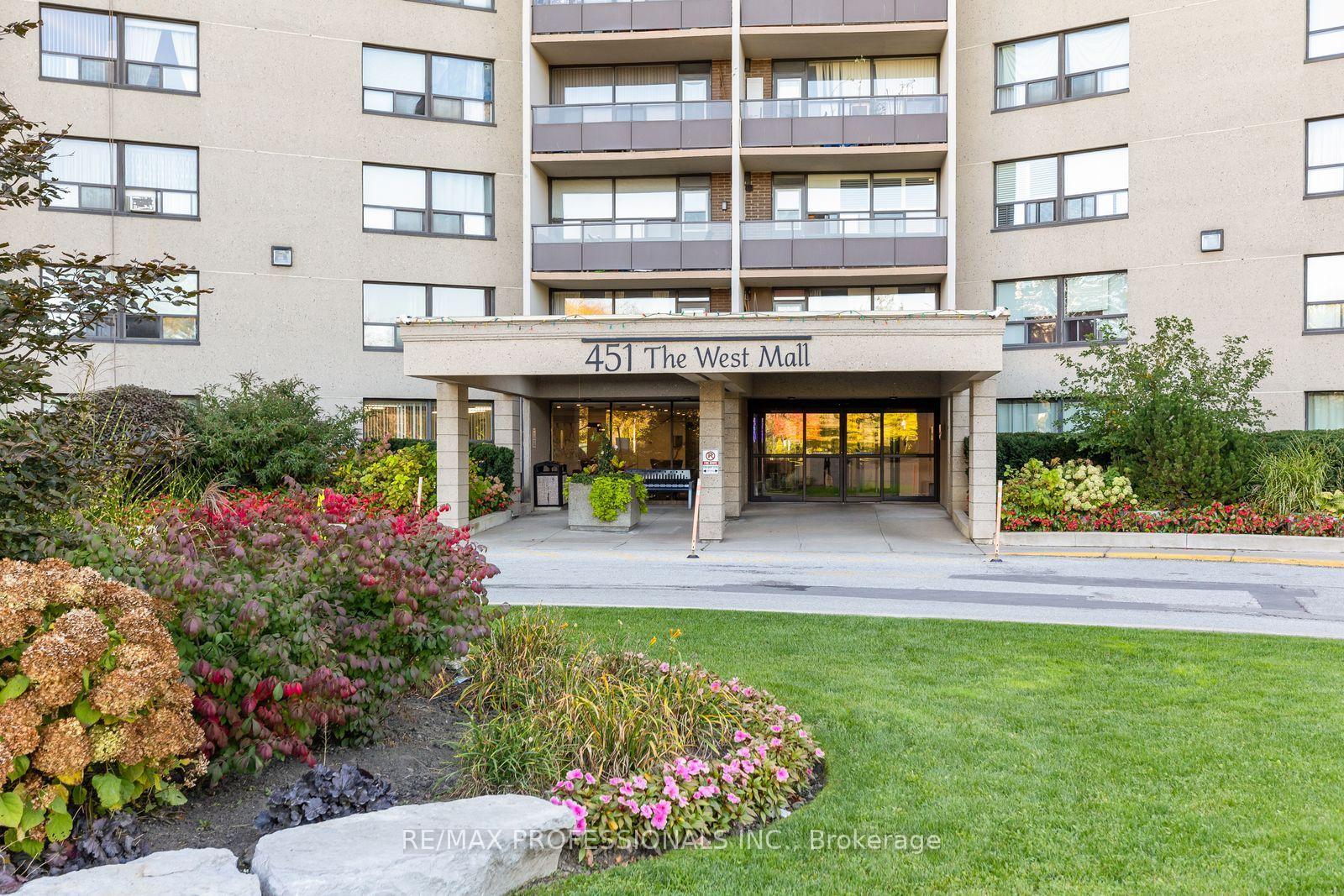 1102-451 The West Mall Drive, Toronto
