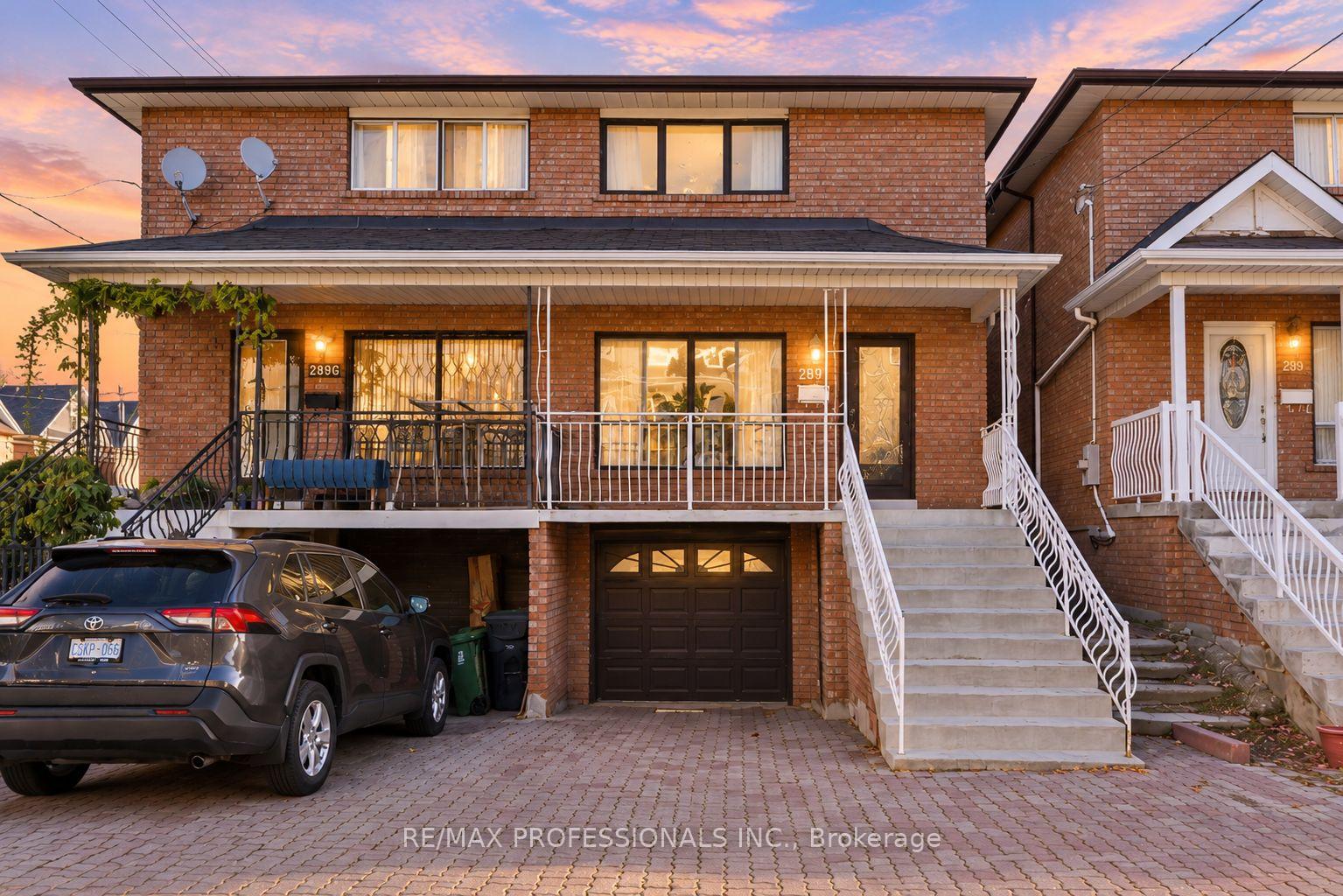 289F Bartlett Avenue, Toronto