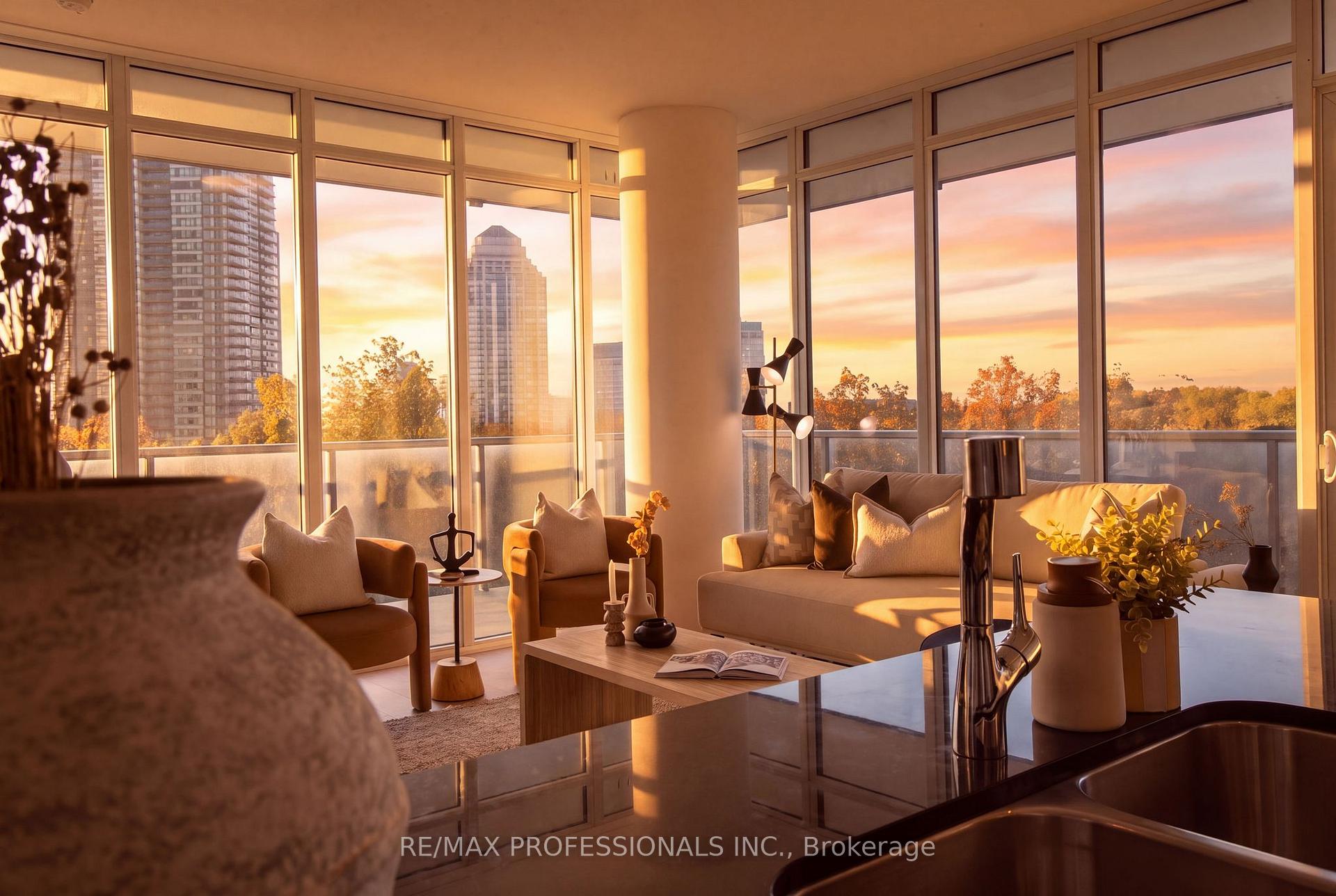 505-88 Park Lawn Road, Toronto